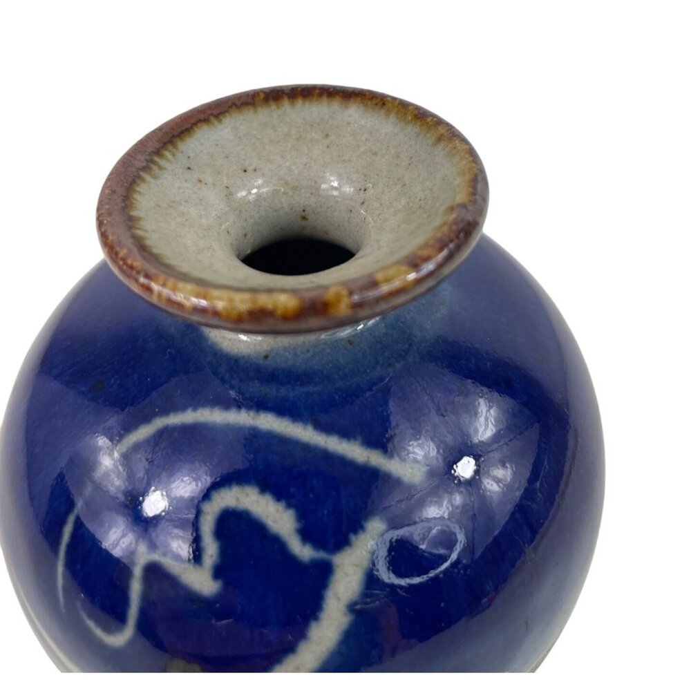 Handmade Buck Pottery Vase Signed 2001 Texas Blue & Tan Ceramic Art Piece - Picture 6 of 11